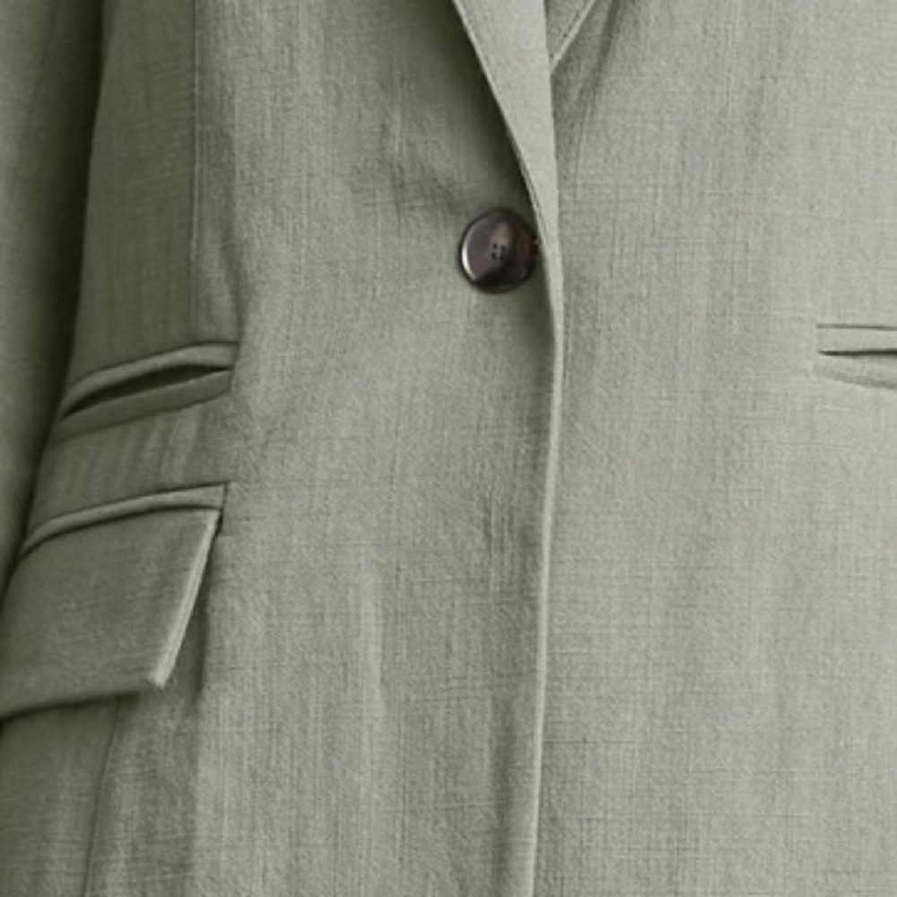 Bec + Bridge Anya Blazer in Light Khaki - Picture 7 of 7